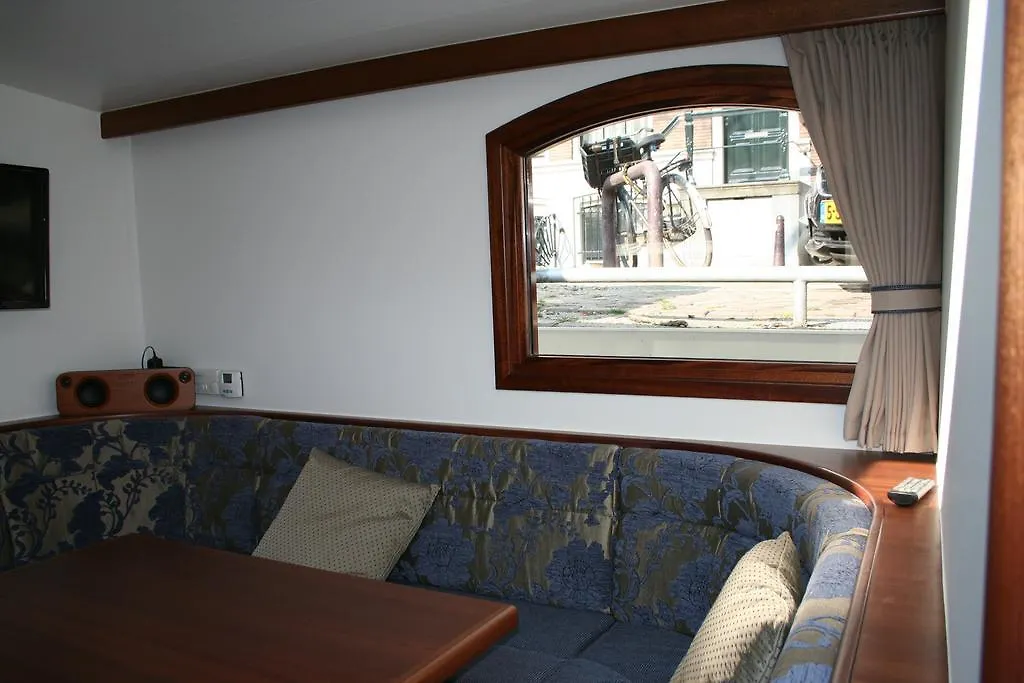 Prinsenboot Amsterdam Apartment